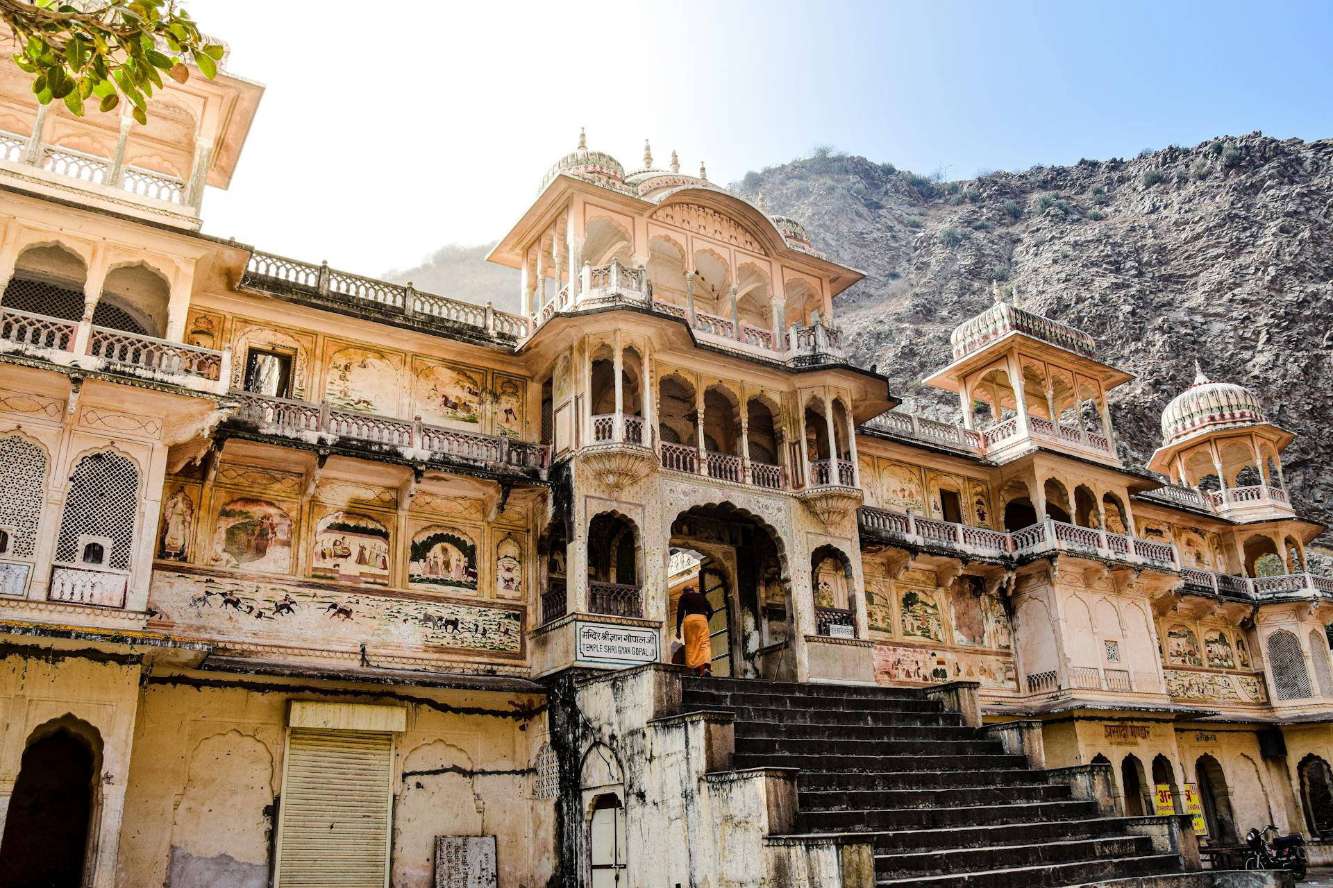 Explore the intricate architecture of Galtaji Temple in Jaipur, an iconic Hindu pilgrimage site.