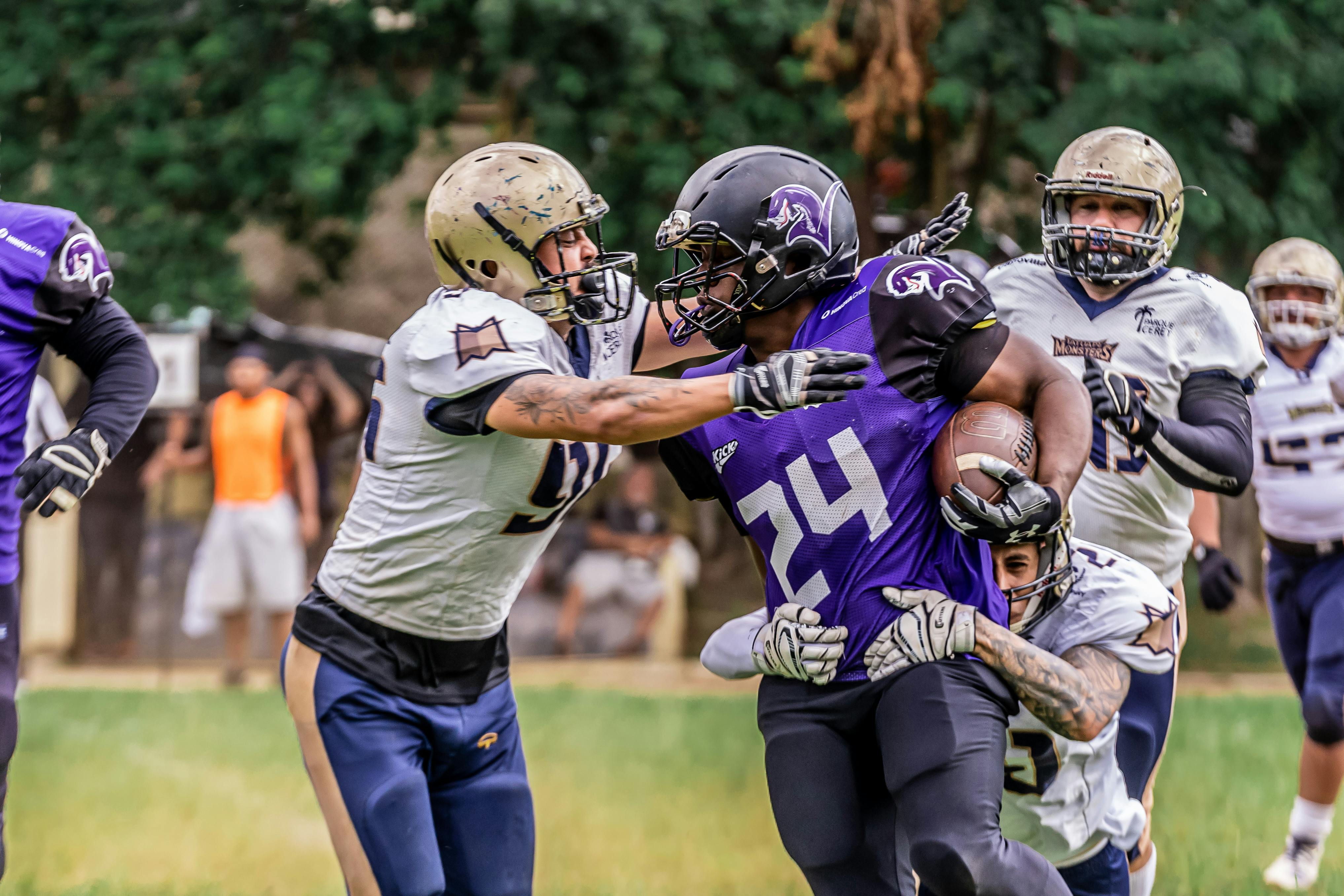 Dynasty Fantasy Football Running Back Rankings: Bhayshul Tuten and Jacory Croskey-Merritt could be risers — Photo by SAULO LE