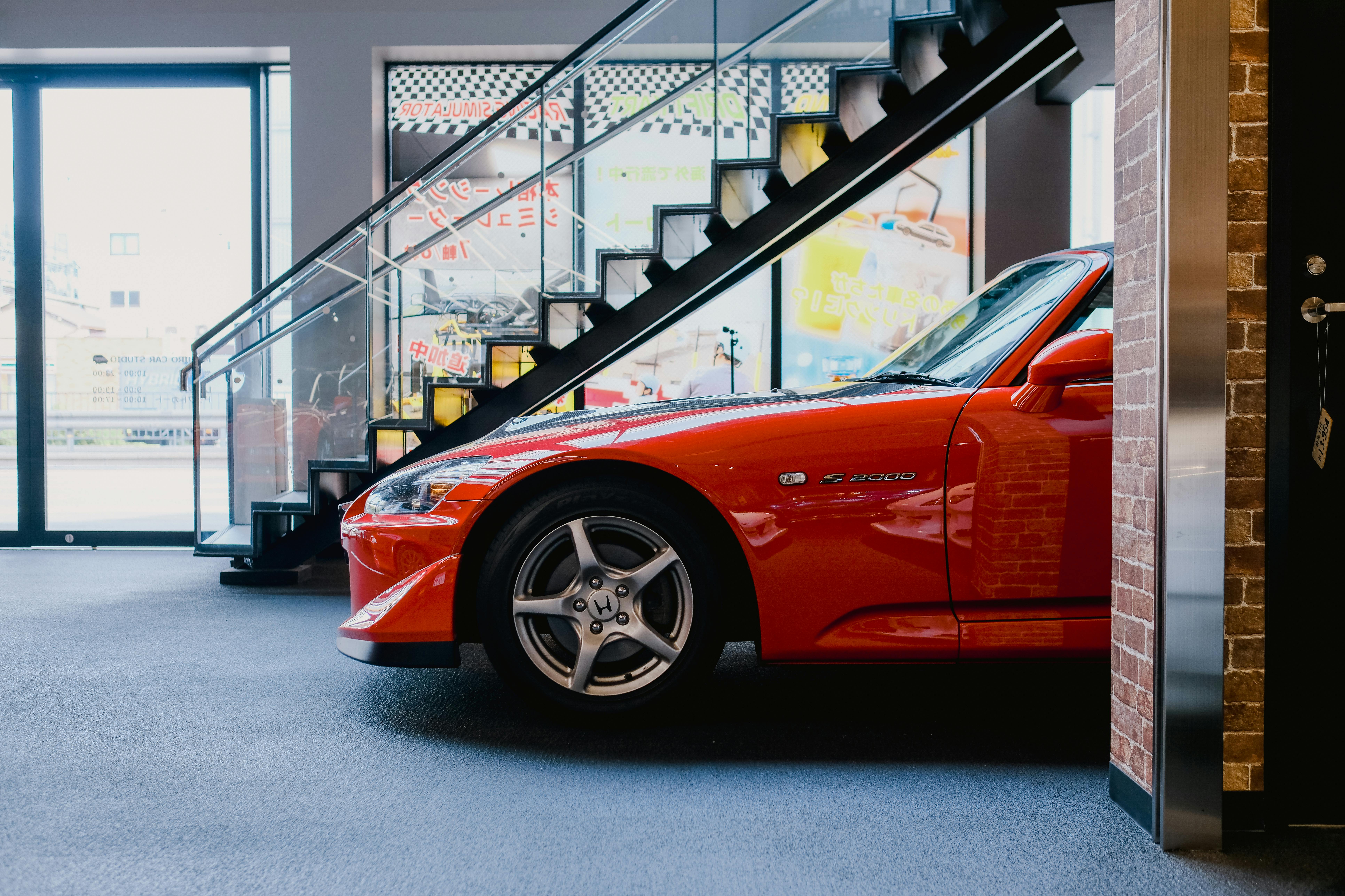 10 Things To Know Before Buying A Honda Odyssey (New Or Used) — Photo by Ayyeee Ayyeee on Pexels