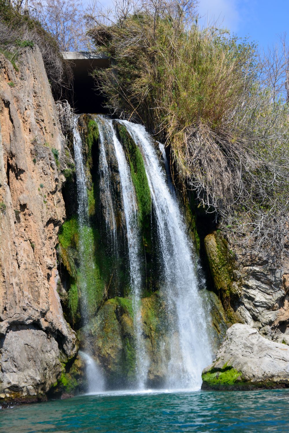 Waterfall on Rocks · Free Stock Photo