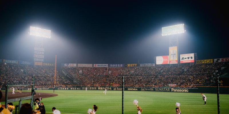 MLB