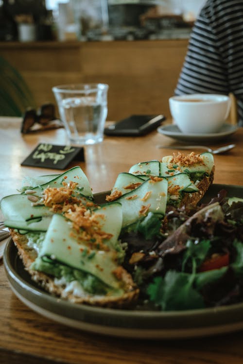 Základová fotografie zdarma na téma avo toast, avokádový toast, červenec