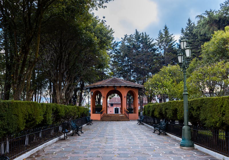 Charmant kiosque dans un parc paisible à San Cristobal de las Casas