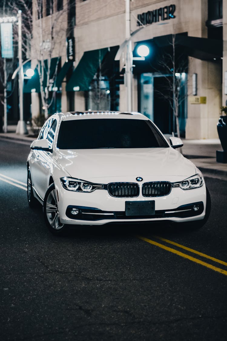 White BMW 3 Series