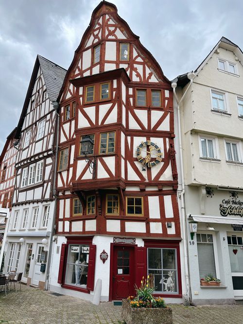 Free Explore this stunning half-timbered building in Germany, showcasing traditional architecture in a picturesque town. Stock Photo