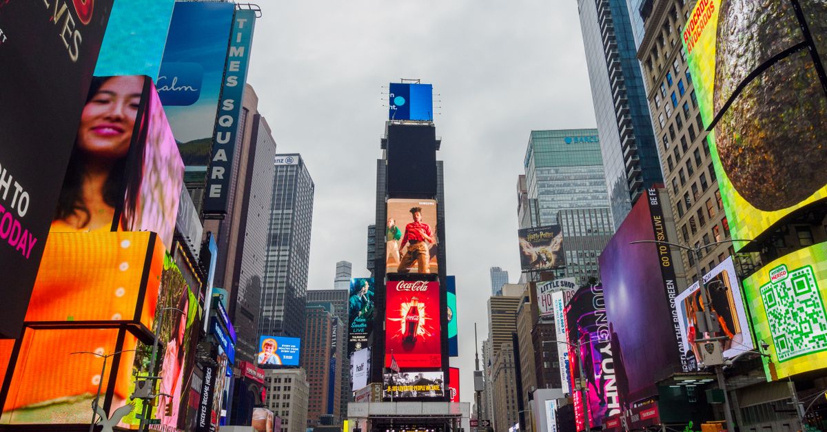 Square Adds Advertisements on Times Square · Free Stock Photo