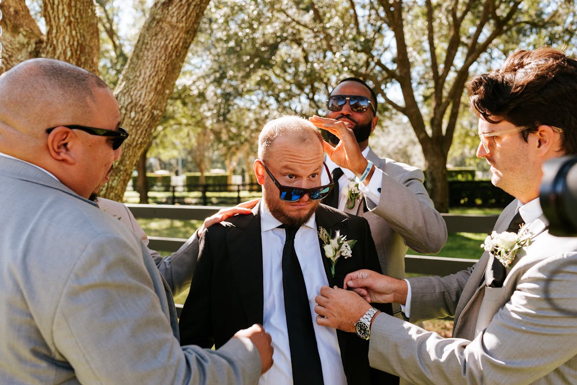 The Groom's Guide to Choosing Groomsmen and Best Man: Tips for Assembling Your Dream Team - Groomsmen and Best Man | CubeBik Blog Communicating Your Decision