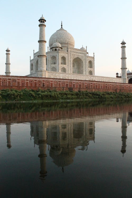 Foto profissional grátis de abóboda, arquitetura mughal, canal