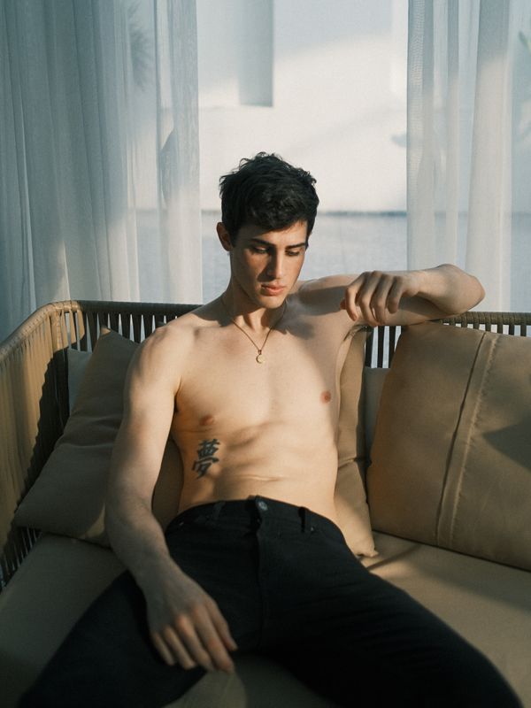 Tom Llamas Shirtless Photos, Download The BEST Free Tom Llamas Shirtless Stock Photos & HD Images