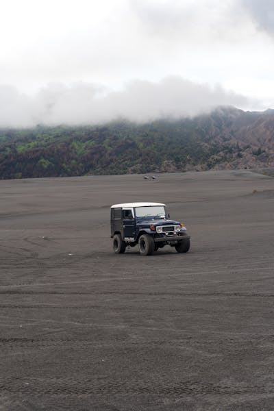 Jeep Wrangler 4xe: The Hybrid Revolution of Off-Roading