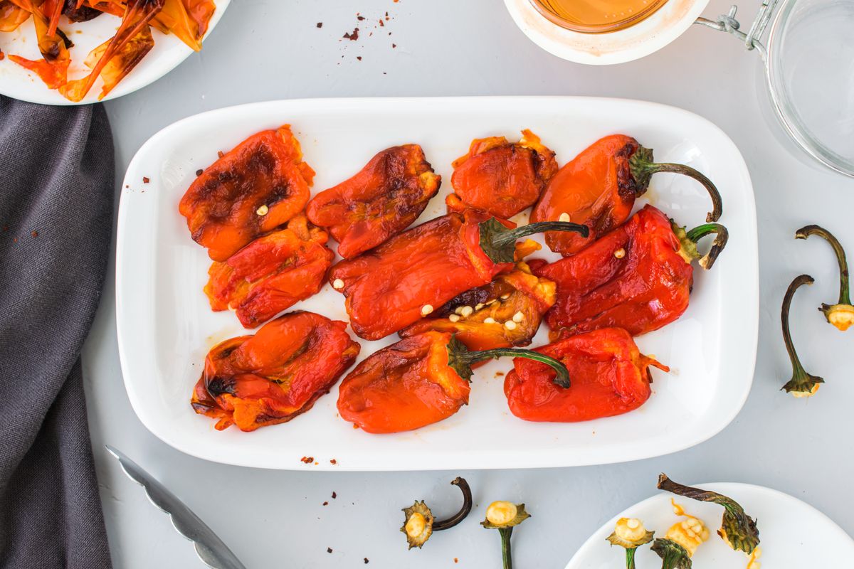 Poivrons rouges rôtis, feta et origan