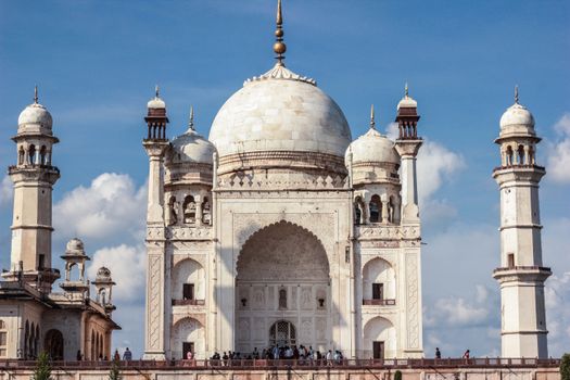 Explore the stunning architecture of Bibi Ka Maqbara, a historical landmark in Aurangabad, India.