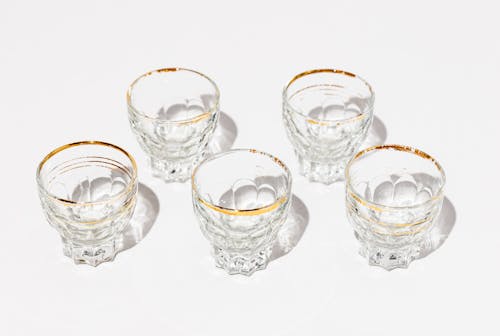 Small shot glasses for alcoholic beverages