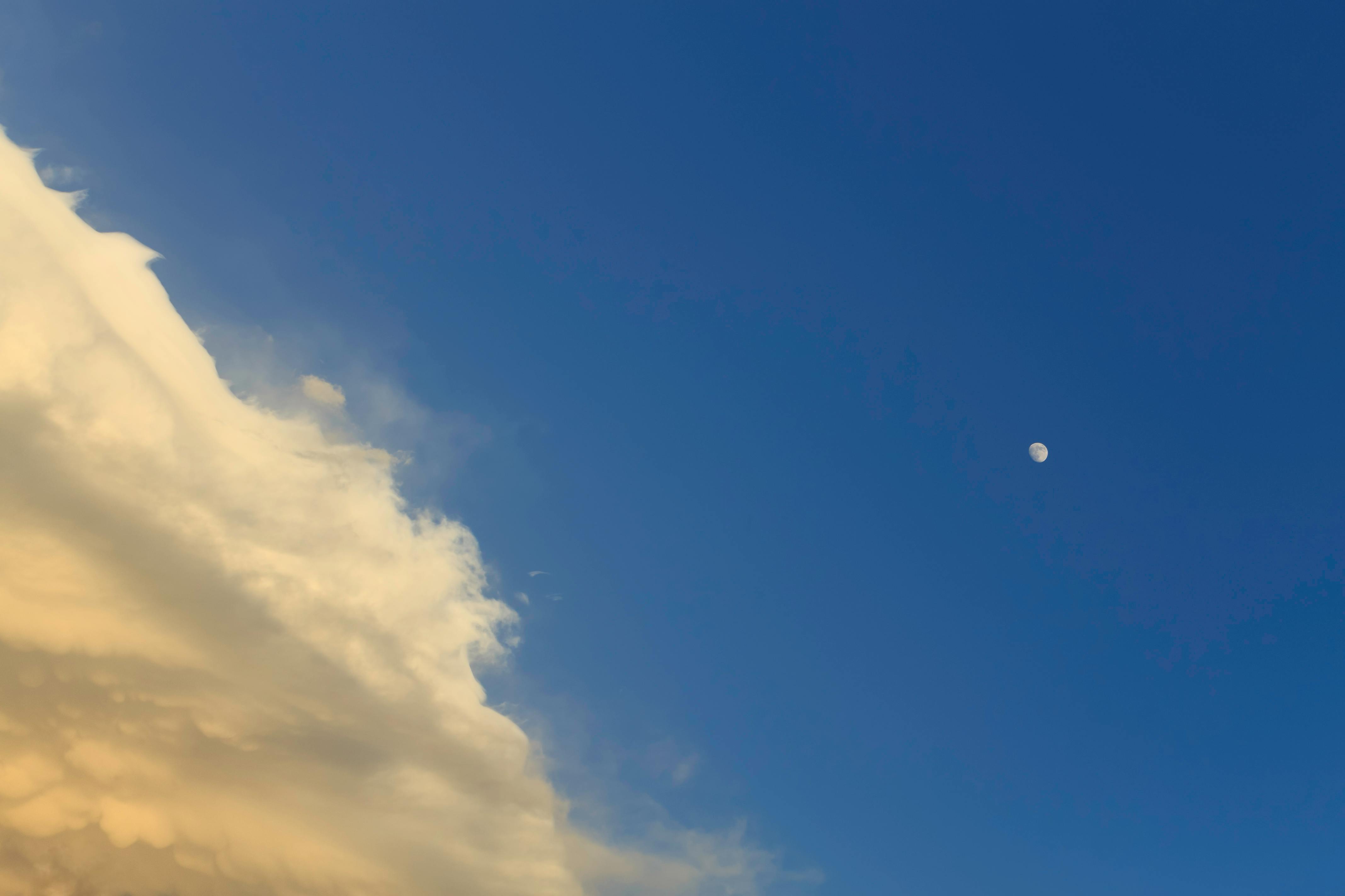 Unduh 700+ Background Awan Bulan Gratis