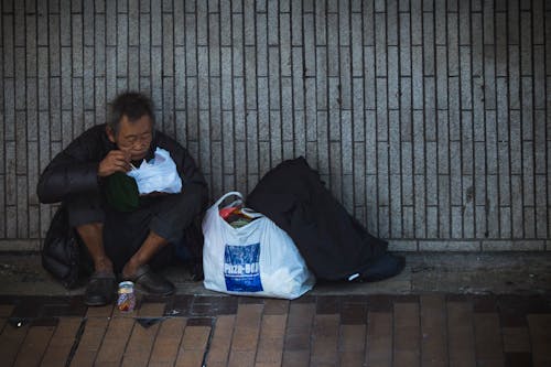 Безкоштовне стокове фото на тему «азіатська людина, Вулиця, голод»