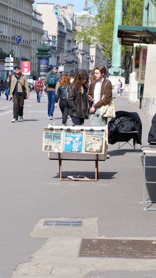 報紙, 巴黎, 查理赫布 的 免费素材图片