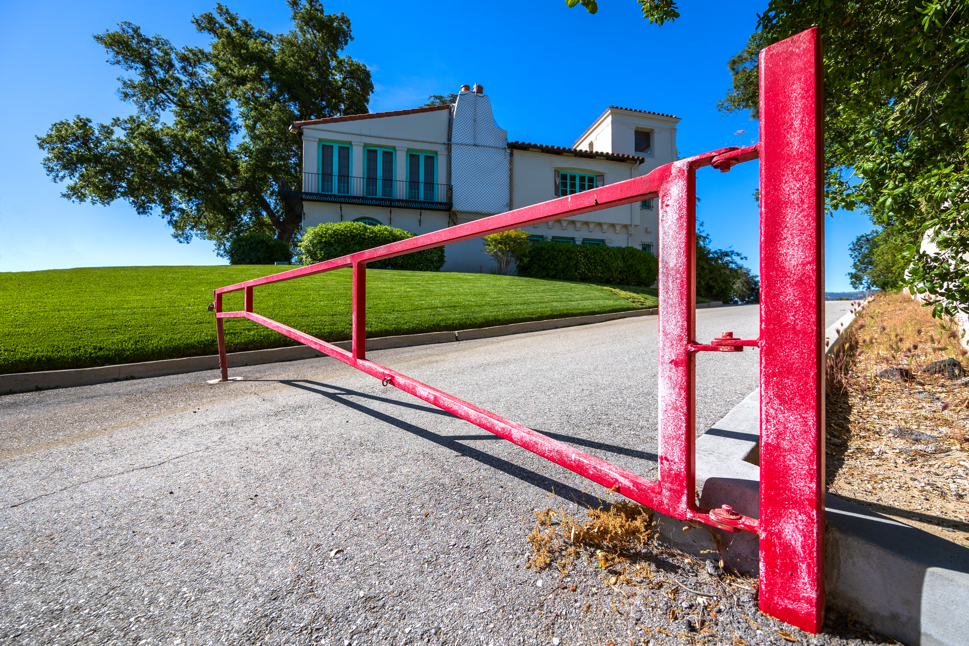 Custom gate installation