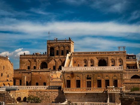 Old Mardin stone alleys walk — Mardin