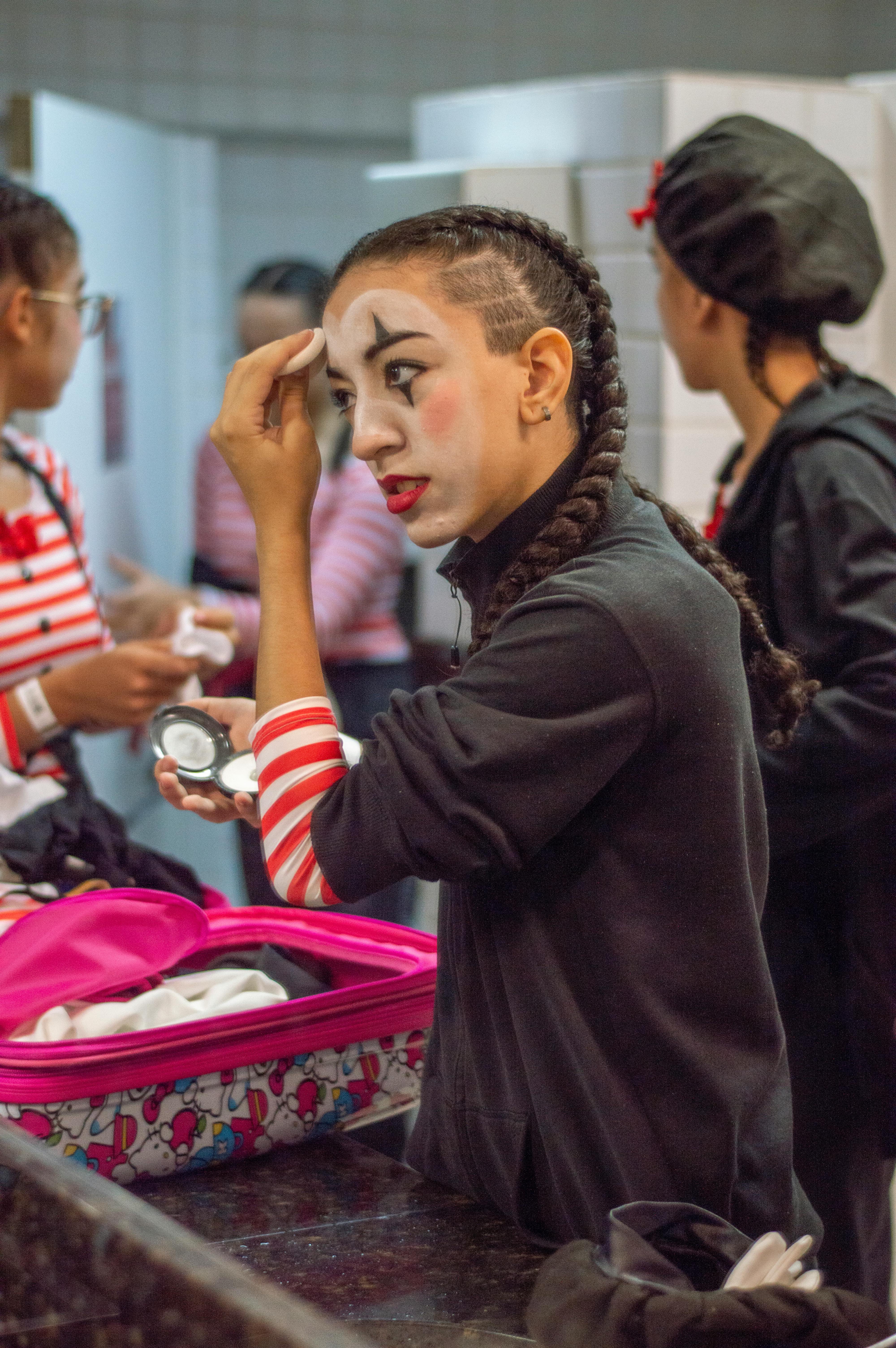 무료 거울, 거울 반사, 공연 준비의 무료 스톡 사진