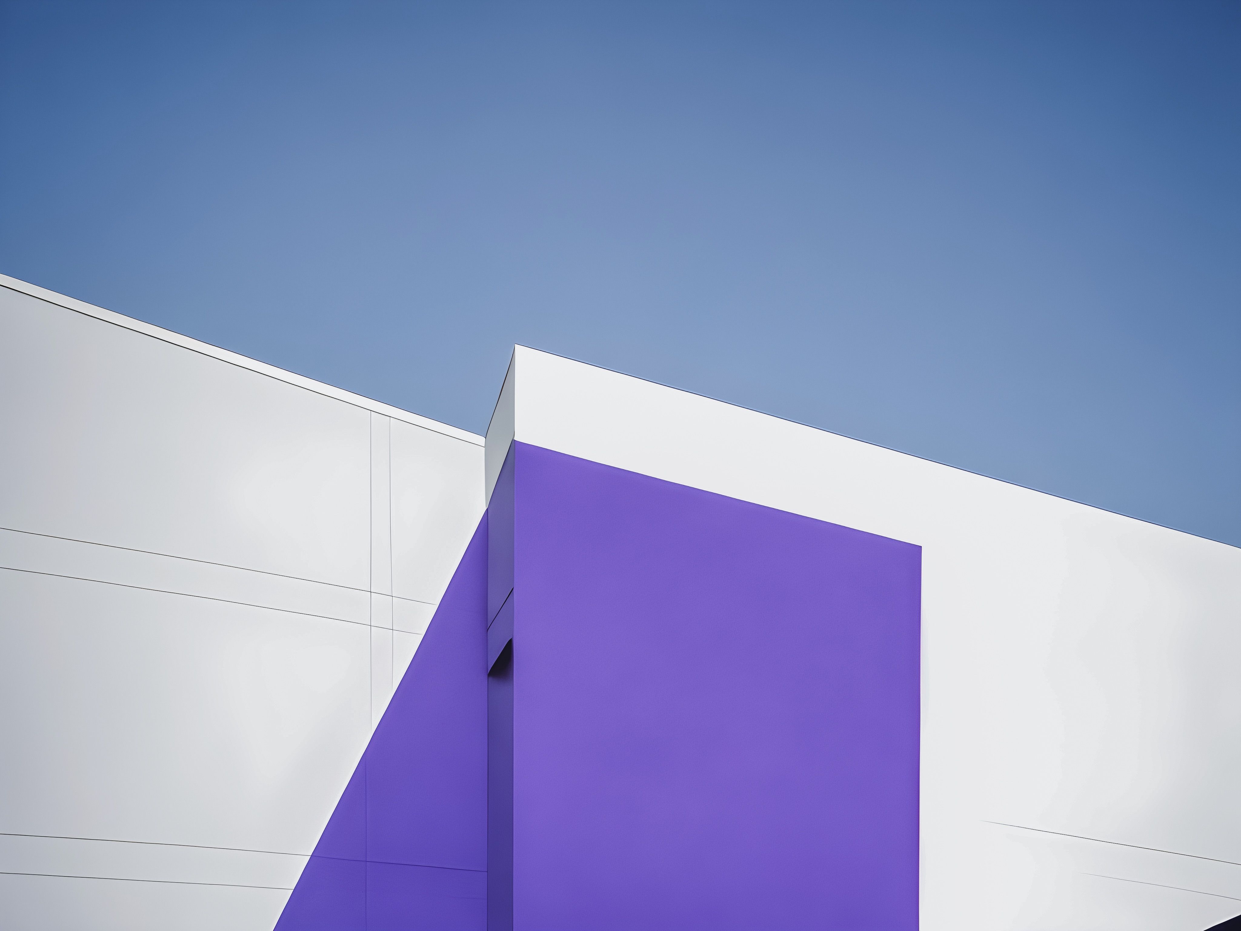 Amazon Data Center Linked to Cluster of Rare Cancers — Photo by Mehmet Turgut  Kirkgoz on Pexels
