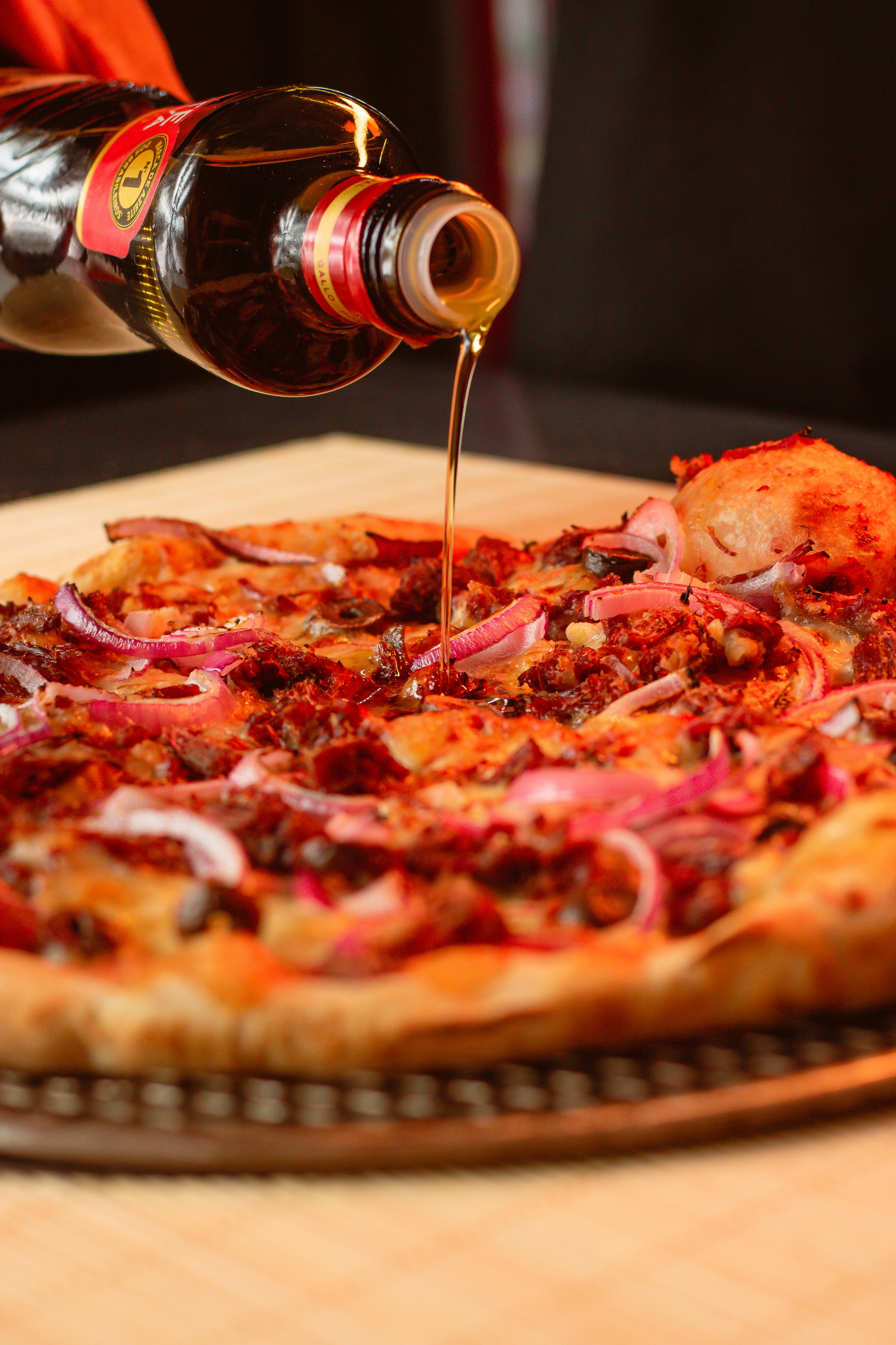 Pizza with Red Onion and Olive Oil