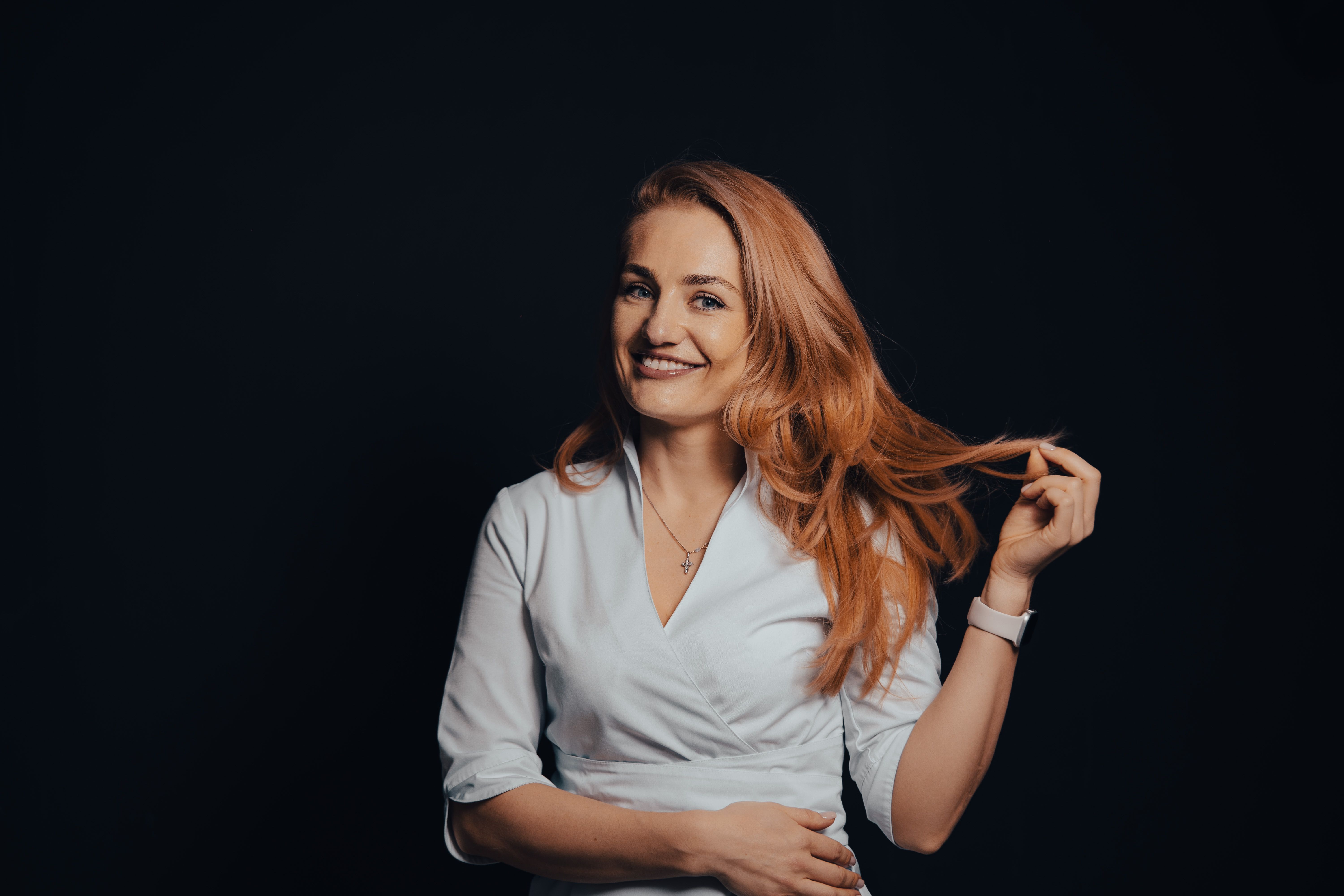 Wet Balayage: Understanding the Subtle Art of Lightening Damp Hair