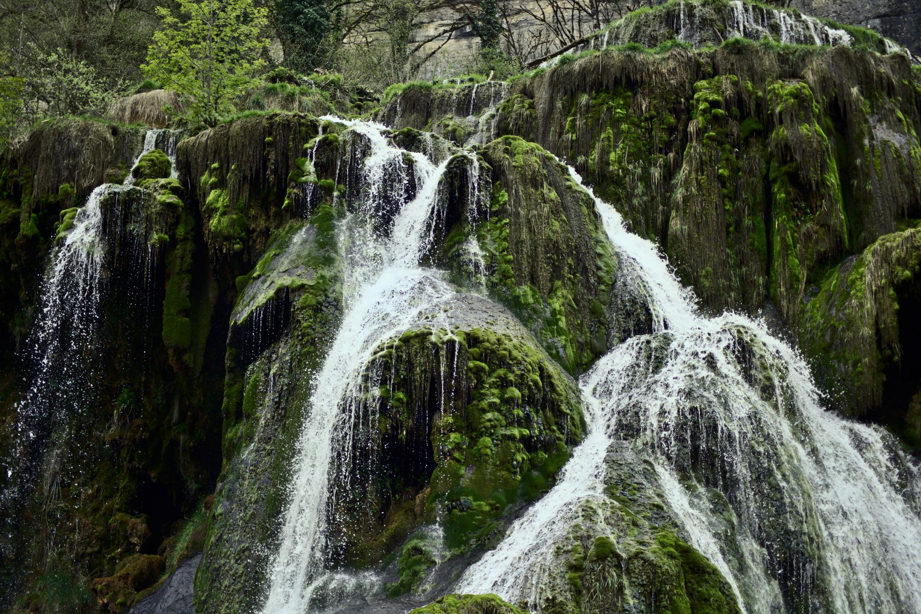 Mele Cascades