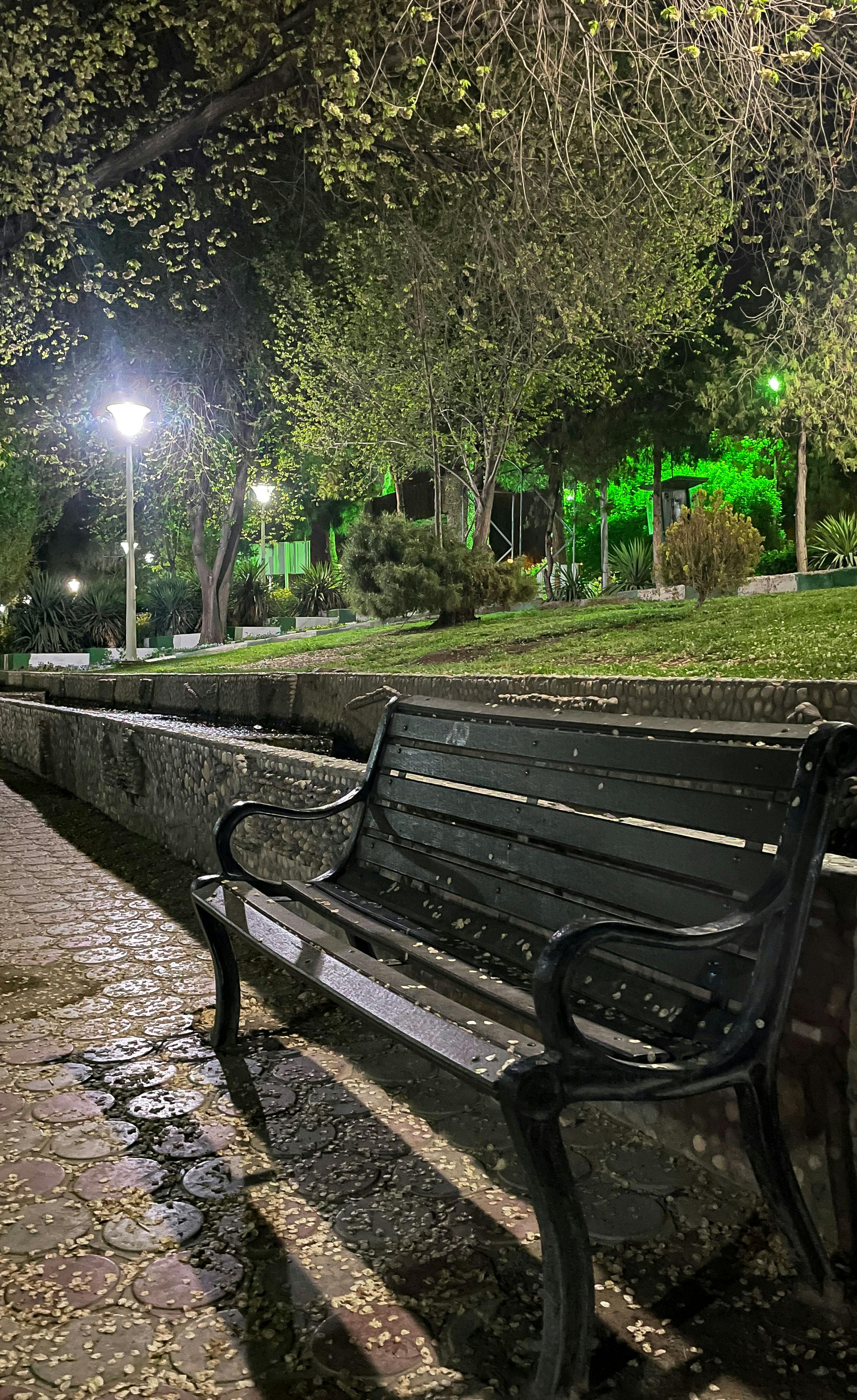 Pies de una pareja bailando tango