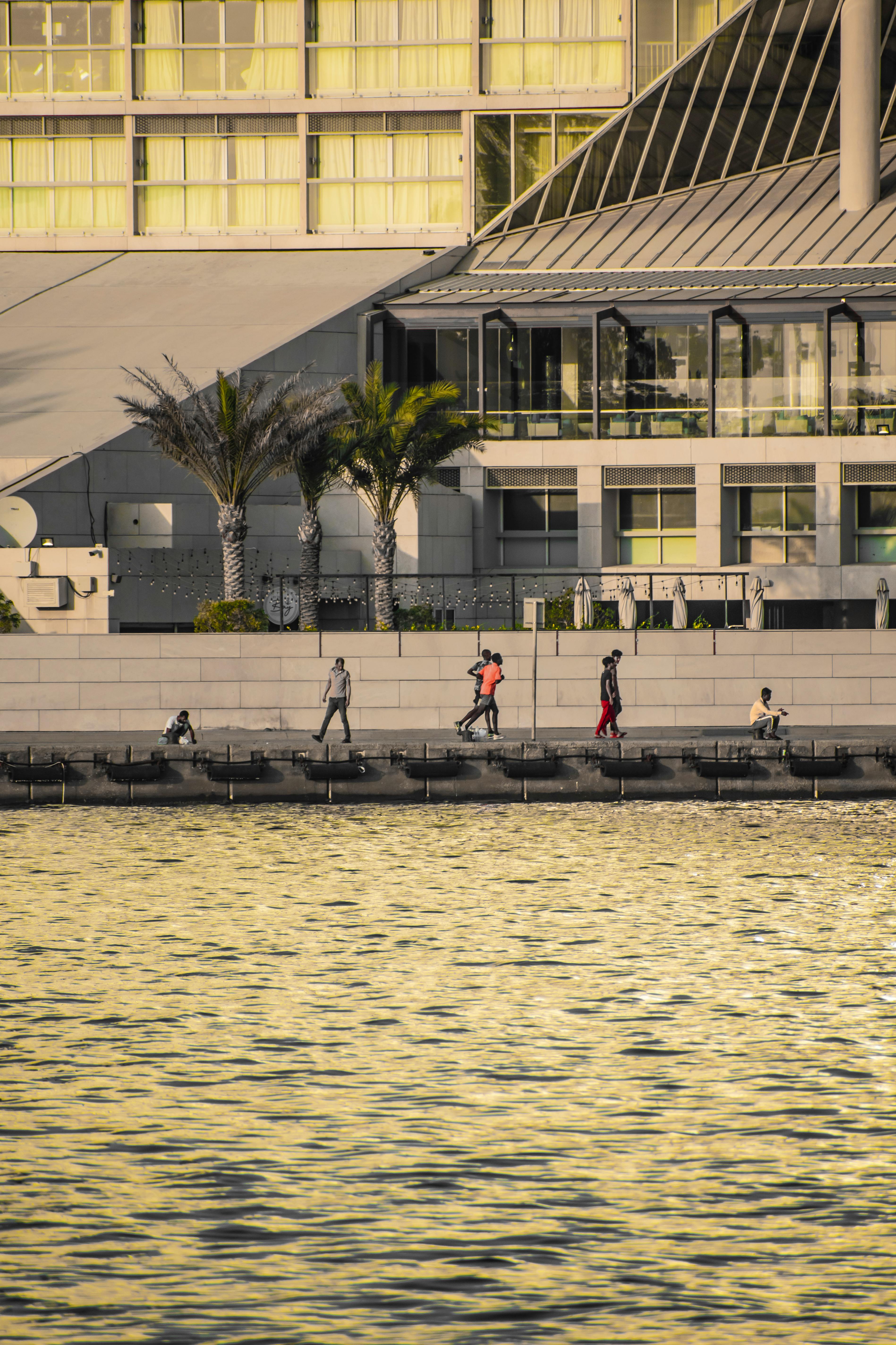 Kostenlos Kostenloses Stock Foto zu abendlicht, abendspaziergang, am fluss Stock-Foto