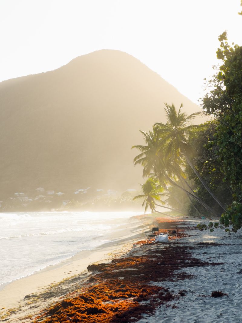 Coucher de soleil sur une plage de Martinique