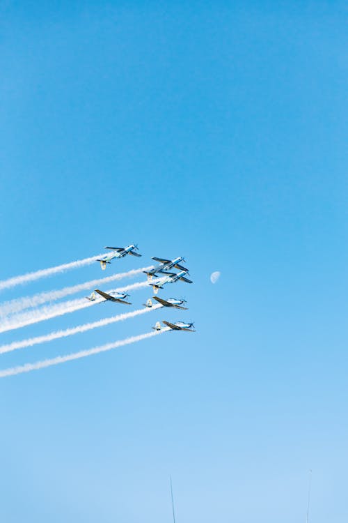 Airplanes Formation on Clear Sky