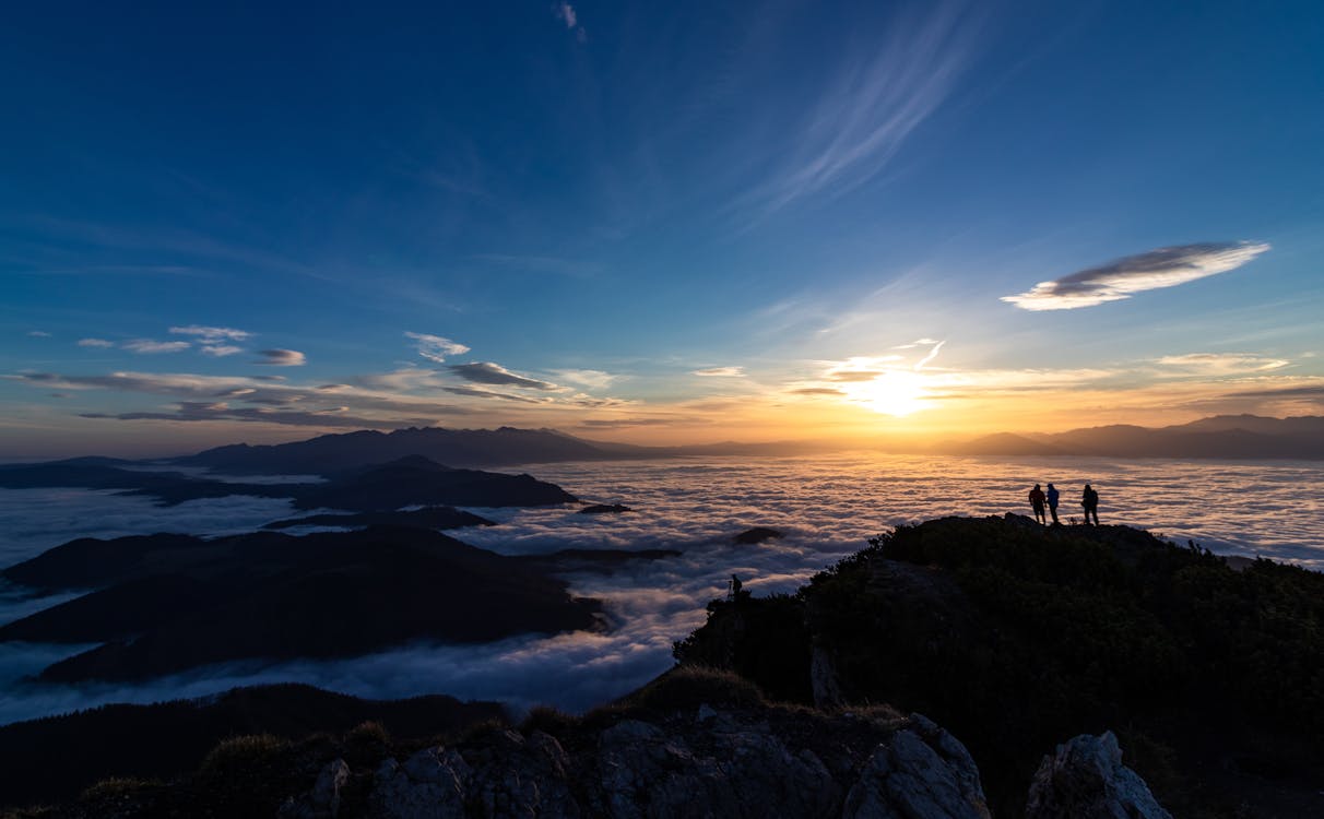 Kostnadsfri bild av bergen, bergstopp, gryning