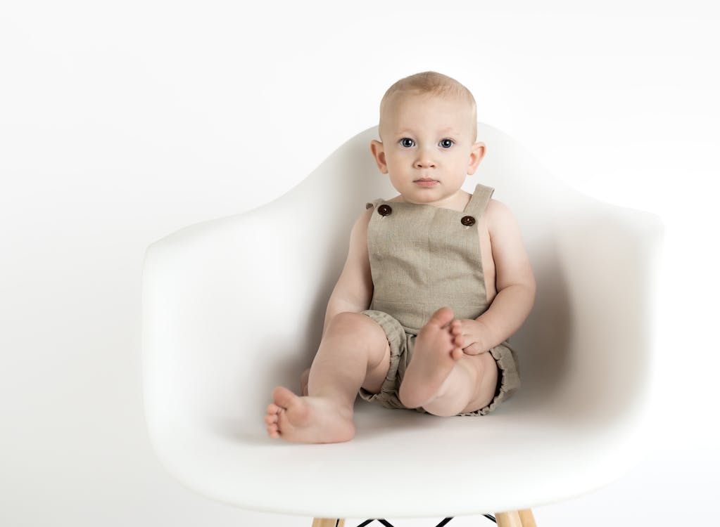 Free stock photo of baby, chair, minimalist Stock Photo