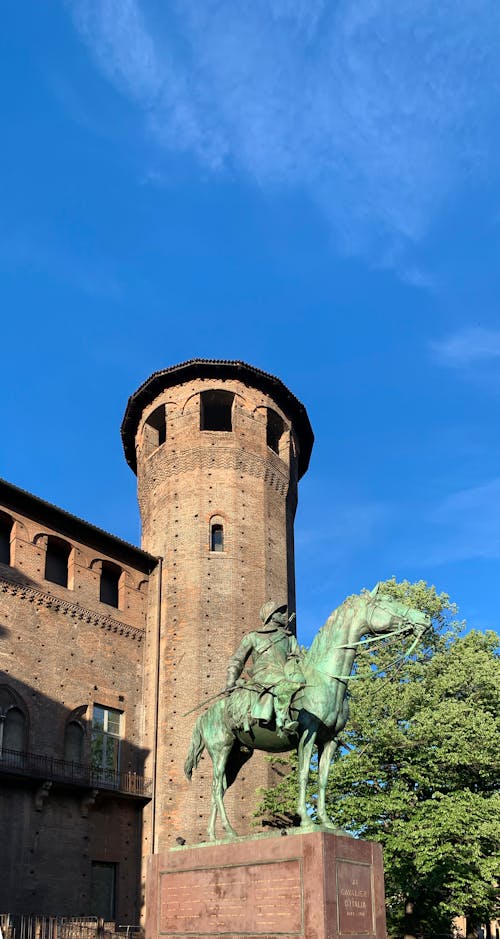 Free stock photo of architecture, blue sky, bricks