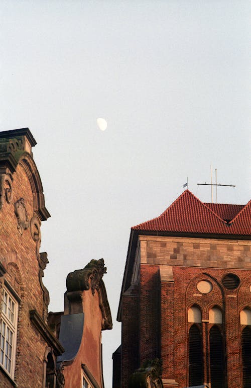 Darmowe zdjęcie z galerii z antigas cidades, budynek od zewnątrz, dach