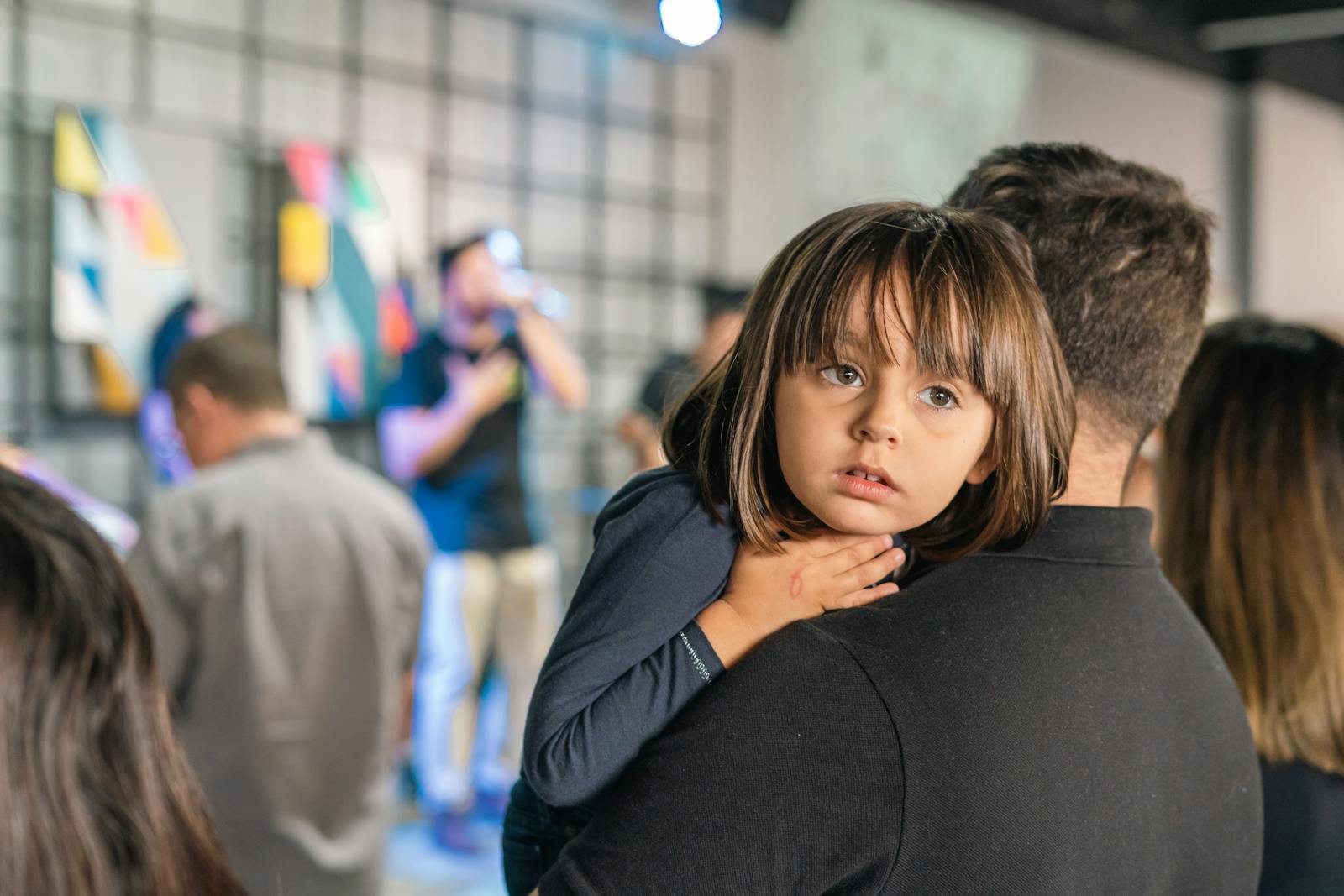 Free Photo Of Father Holding His Daughter In His Arms ?auto=compress&cs=tinysrgb&w=1600