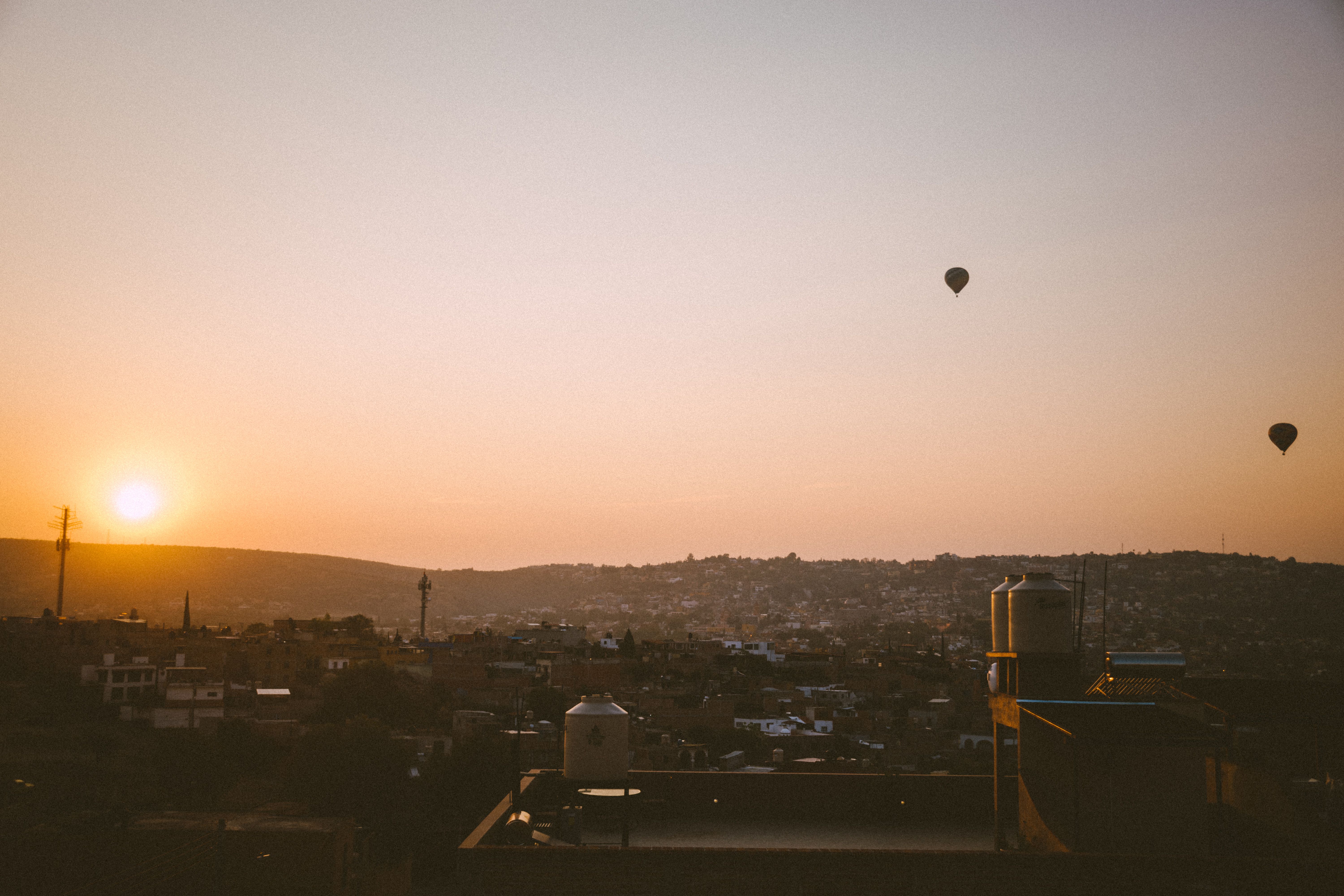 hot air balloon sunrise san miguel de allende mexico morning flight