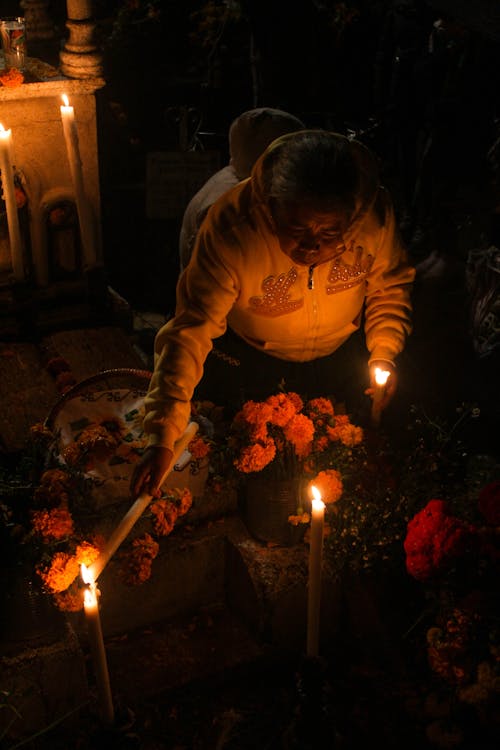 Immagine gratuita di candele, cimitero, giorno della morte