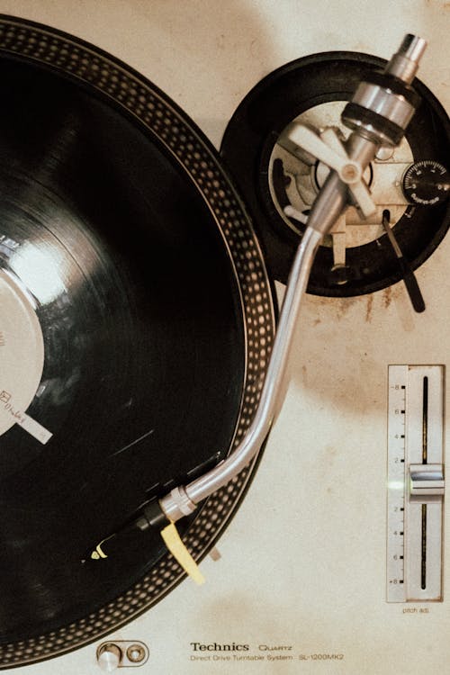 Free Old-fashioned Record Player Stock Photo