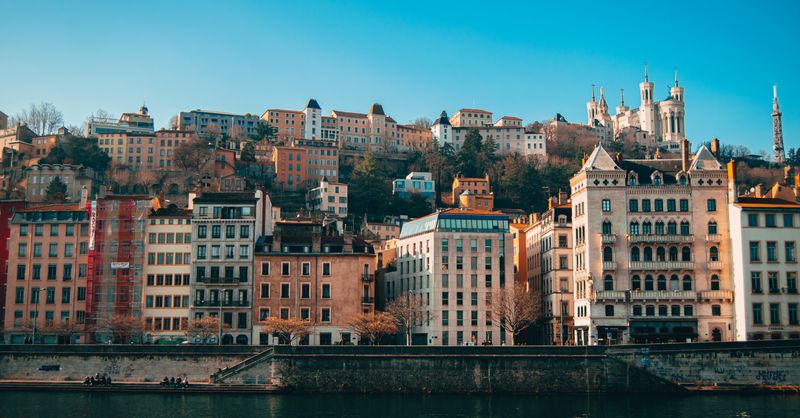 Avocat pénaliste à Lyon : conseils pour bien choisir son défenseur