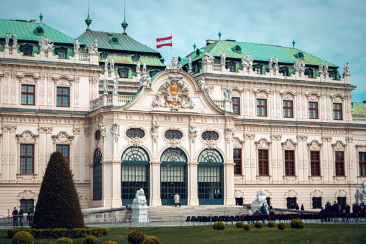 Kaffeehaus culture and Sachertorte — Vienna