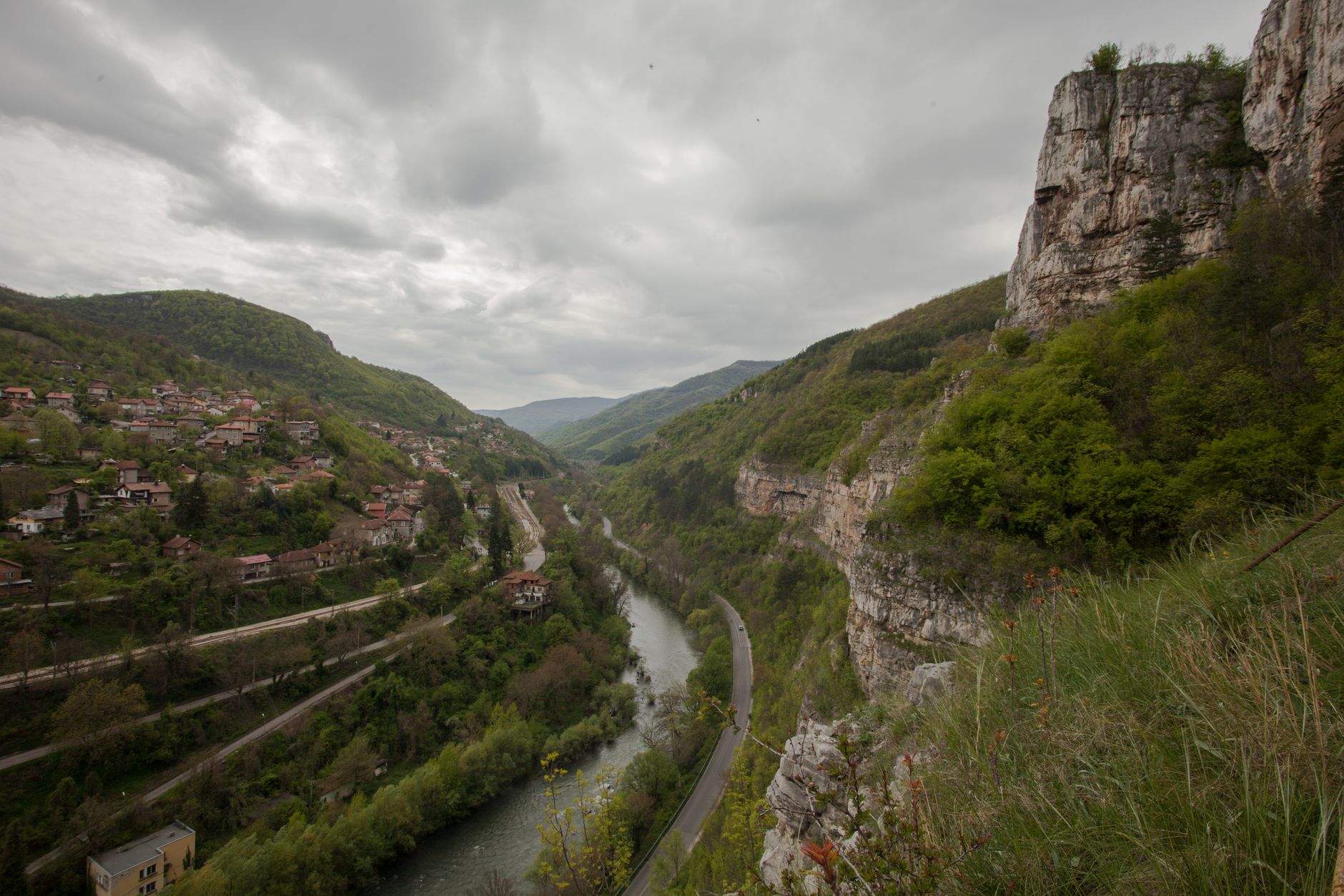 Jour 2, après-midi : la vallée de la Vjosa et le canyon