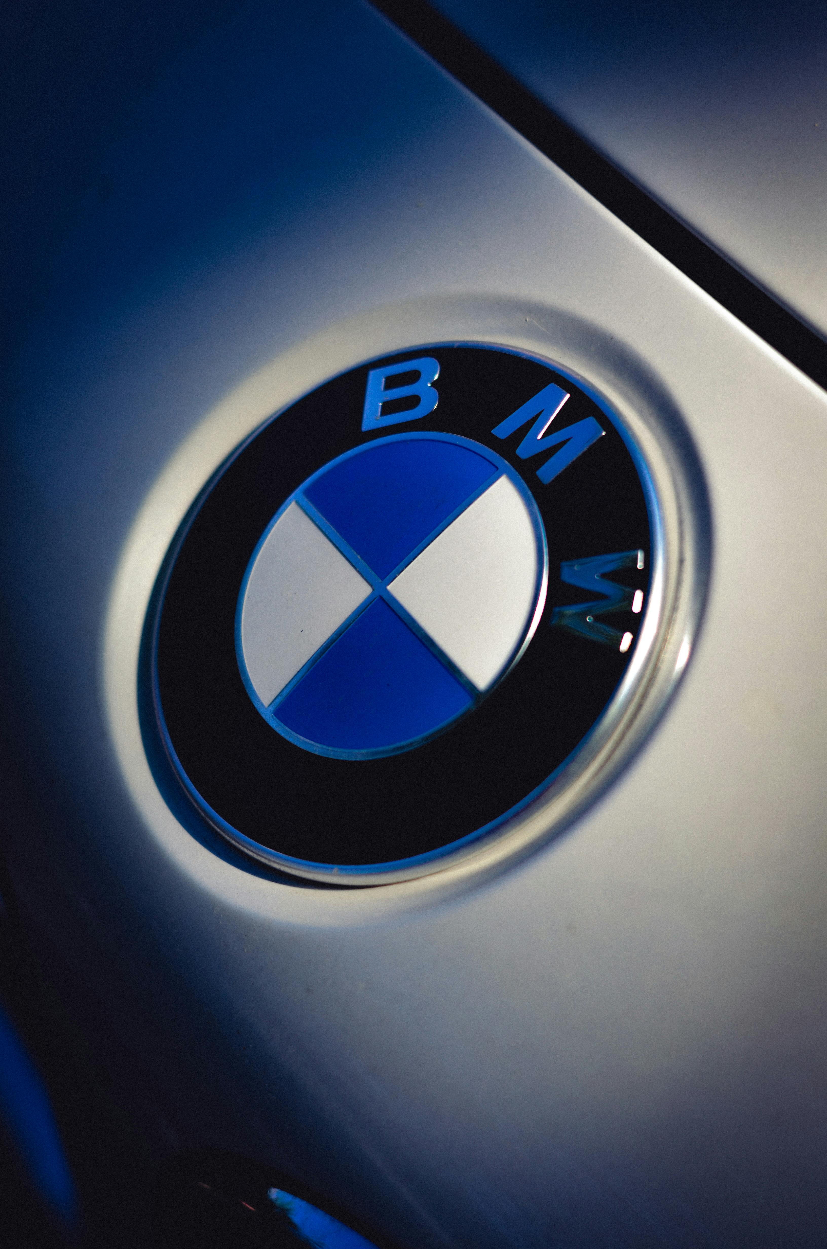 BMW wet logo, car, brand logo, bmw blue, HD phone wallpaper | Peakpx