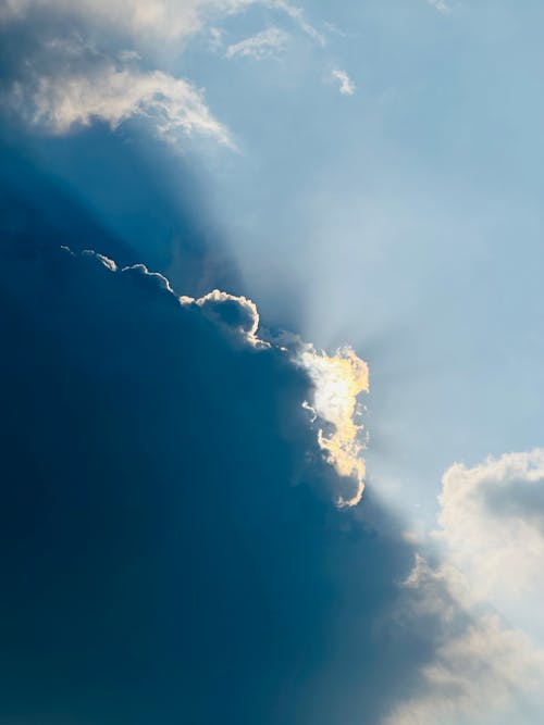 Kostenloses Stock Foto zu blauer himmel, dramatischer himmel, dunkle wolke