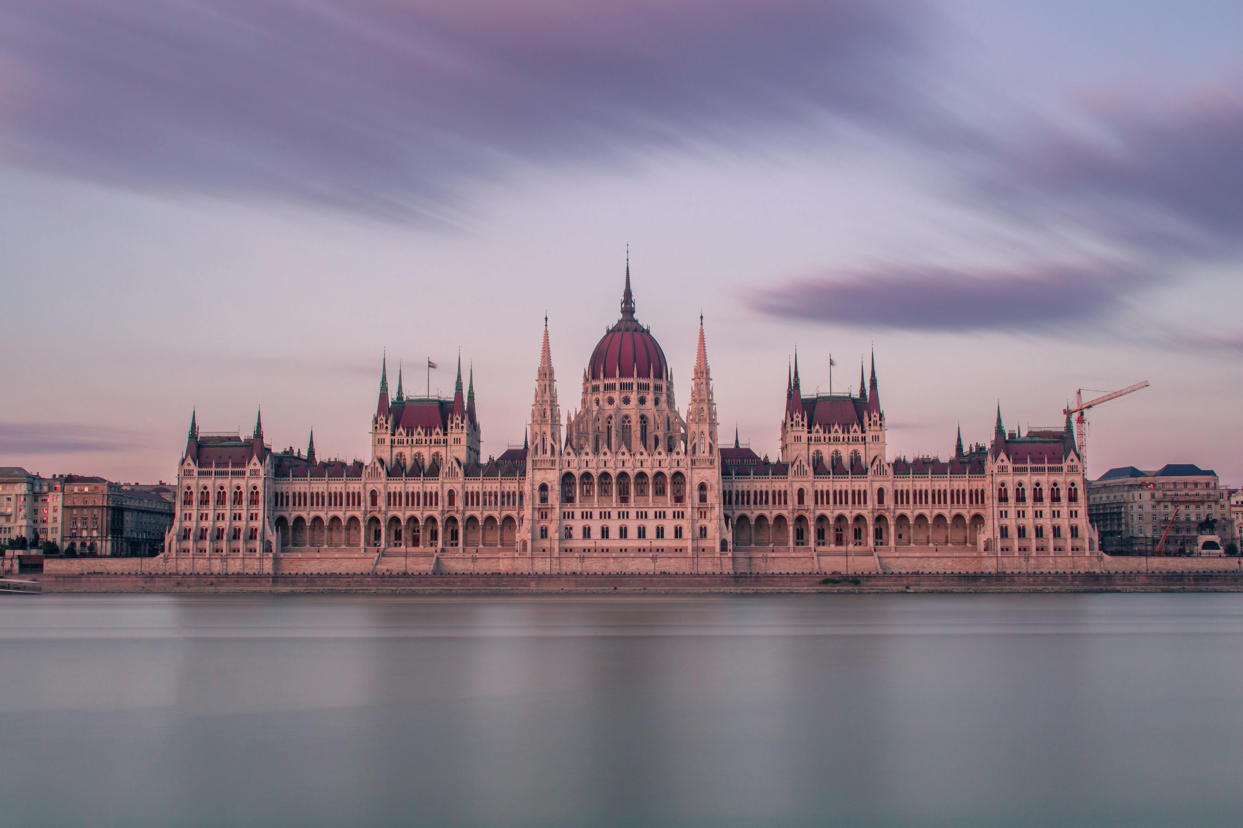 Картинки по запросу london vertical | Houses of parliament, Iphone wallpaper  london, London life