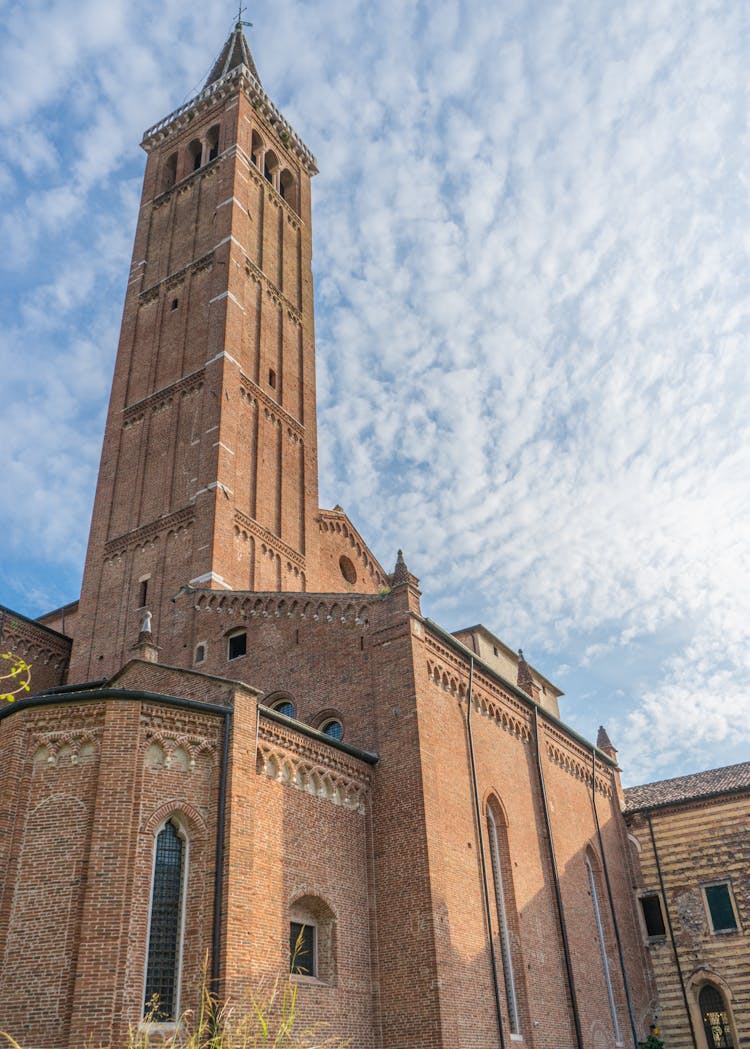 Basilica Di Santa Anastasia In Verona