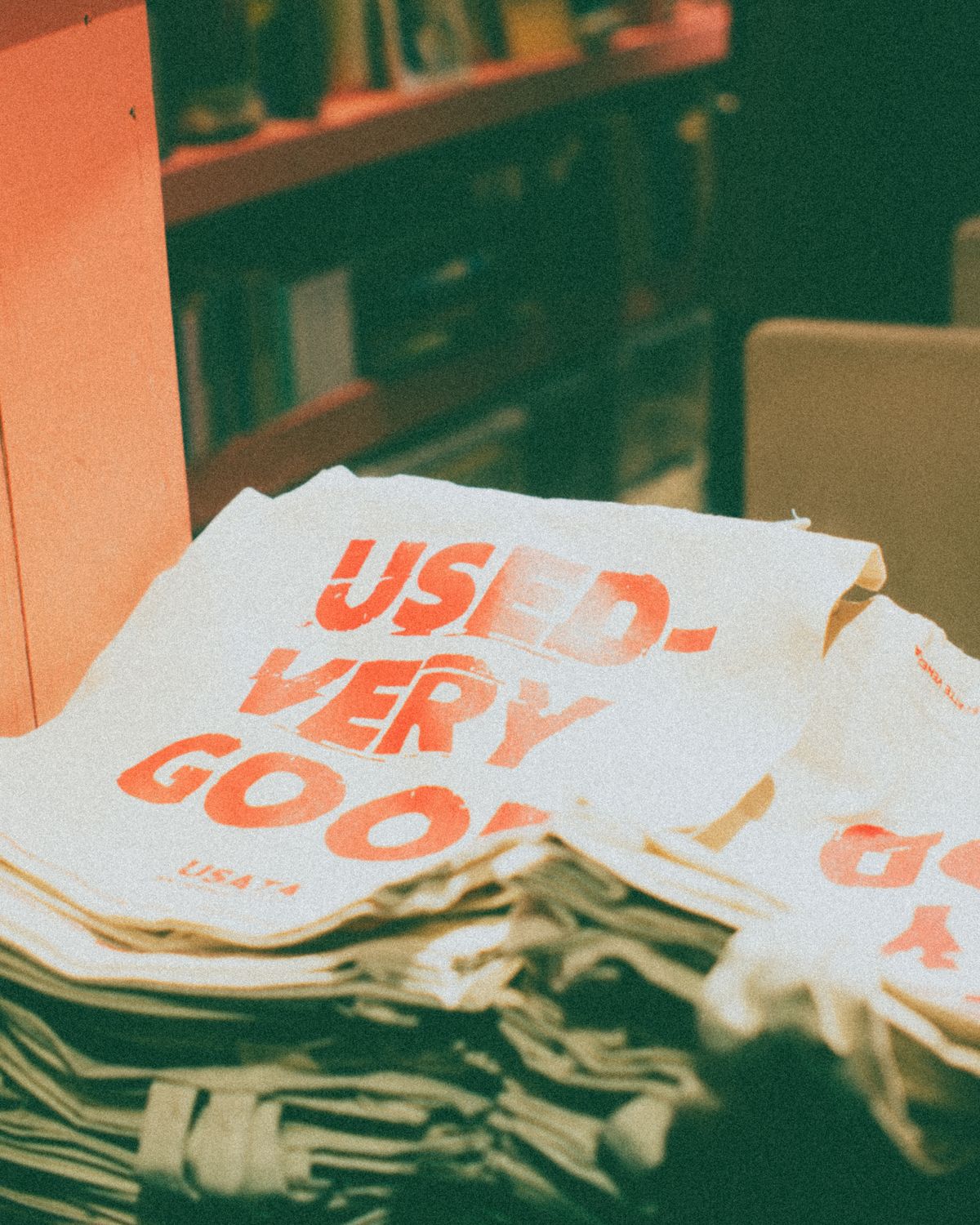 Sacs reutilisables exposes comme goodies solidaires