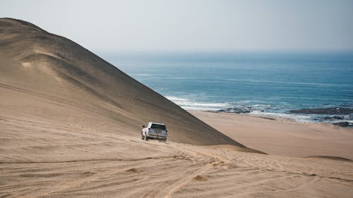 Fotobanka s bezplatnými fotkami na tému 4x4, auto, duna