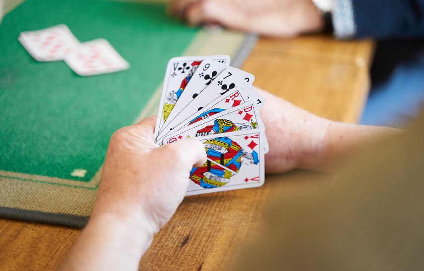 Online Casino: Spielautomaten und Live-Spiele im Überblick