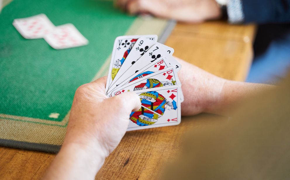Online Casino: Spielautomaten und Live-Spiele im Überblick